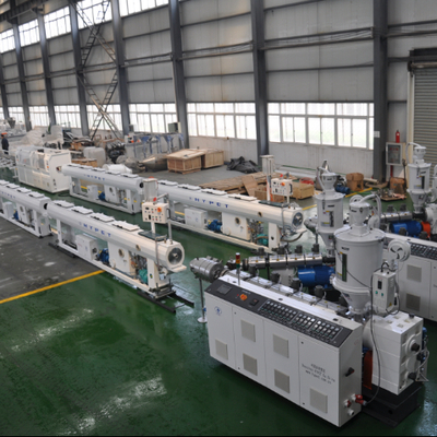 주문 Perfect Performance Good Technology Making Plastic Single or Three Layers PE PPR Pipe Making Extruder Machine PPR Pipe Extruder online manufacture