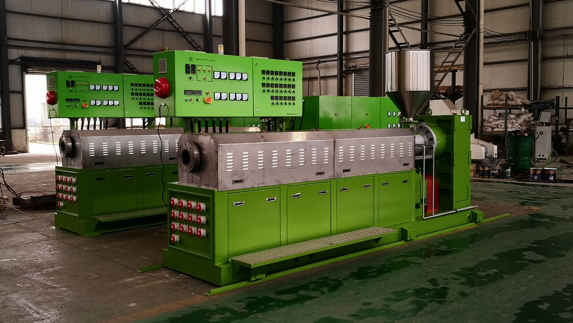 새로운 모델 SJ120/30 90kw 추출 Tpu 색상 마스터배치 펠릿 프로필 밀폐기 부드러운 PVC 밀폐지 스트립 단일 나사