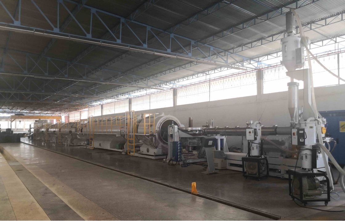 400mm -1000mm 플라스틱 HDPE PE 파이프 제조 기계 생산 라인 큰 단일 나사 추출기 SJ150/38 모터 400kW 및 출력 1400kg/h