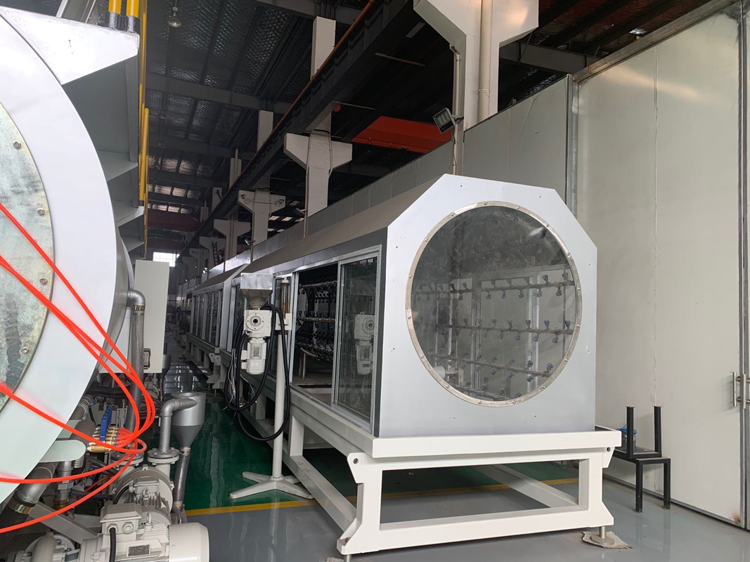 400mm -1000mm 플라스틱 HDPE PE 파이프 제조 기계 생산 라인 큰 단일 나사 추출기 SJ150/38 모터 400kW 및 출력 1400kg/h